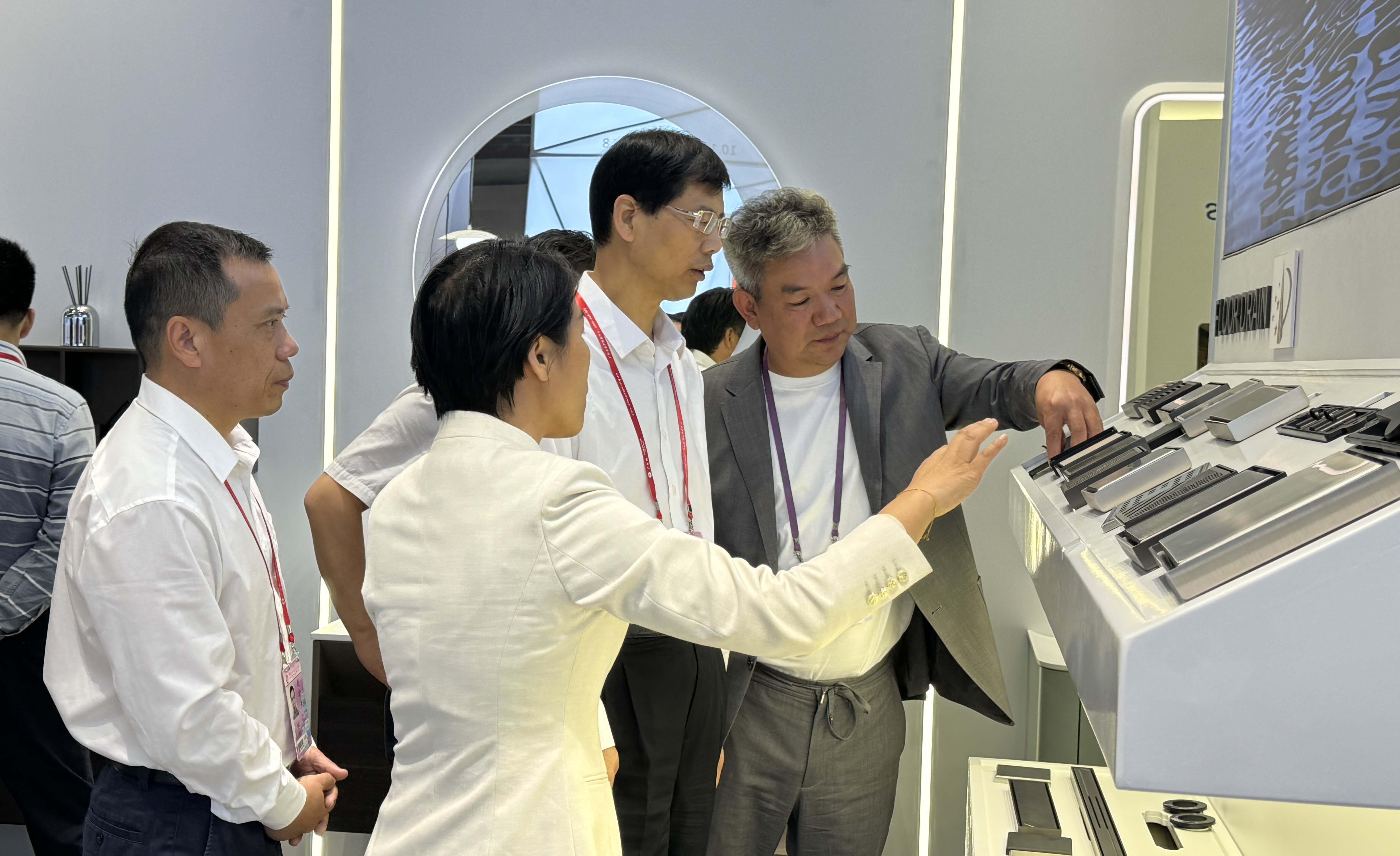 ?省贸促会会长一行莅临 Z6尊龙时凯官网实力亮相第136届广交会